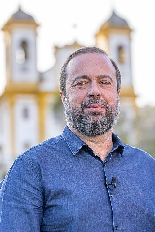 Retrato de Alexandre Silveira