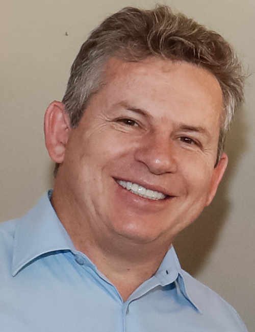 Retrato de Mauro Mendes